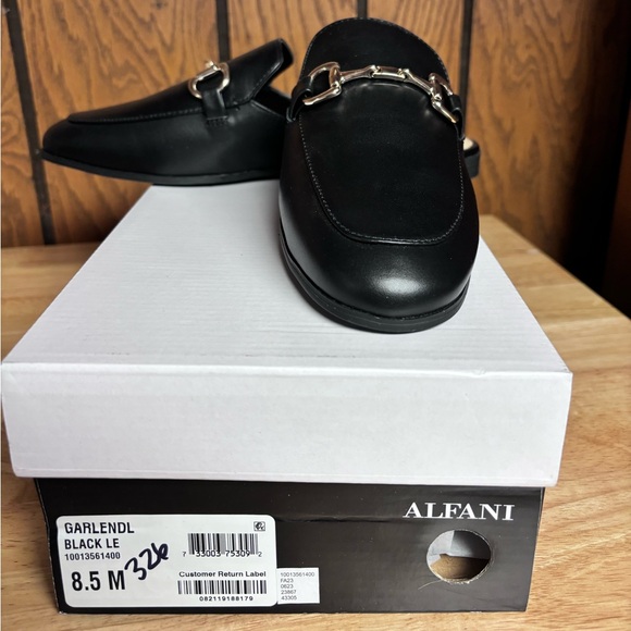 New in box Alfani Garlend Black LE women mule slip on loafers size 8.5 - Picture 2 of 5